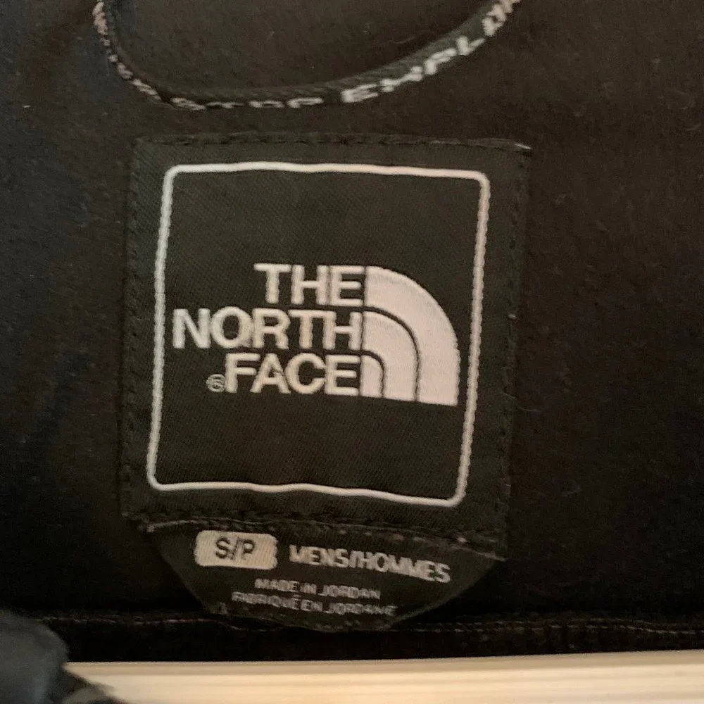 North Face Shell Jacket - Picture 3 of 3